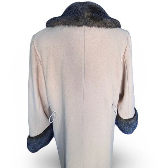 Vintage Camel Wool Coat Faux Fur Collar Cuffs Long Double Breasted 16P Petite - Picture 10 of 15